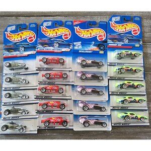 Hot Wheels Lot of 20 Die-Cast Cars Camaro Z28 Skullrider Lakester Deuce Roadster